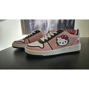 HELLO KITTY Ladies Shoe Size9 By Sanrio. Pink NWT